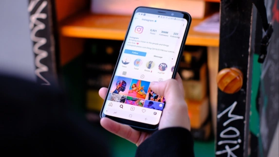 como-usar-os-stories-em-carrossel-para-aumentar-seu-engajamento-e-vendas-no-Instagram